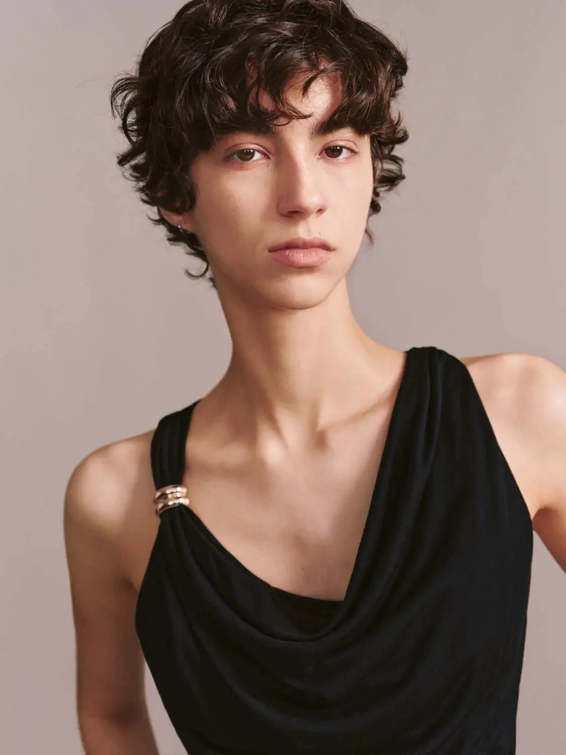 20334-lyocell-cowl-neck-draped-sleeveless-top-3.webp Lyocell Cowl Neck Draped Sleeveless Top
