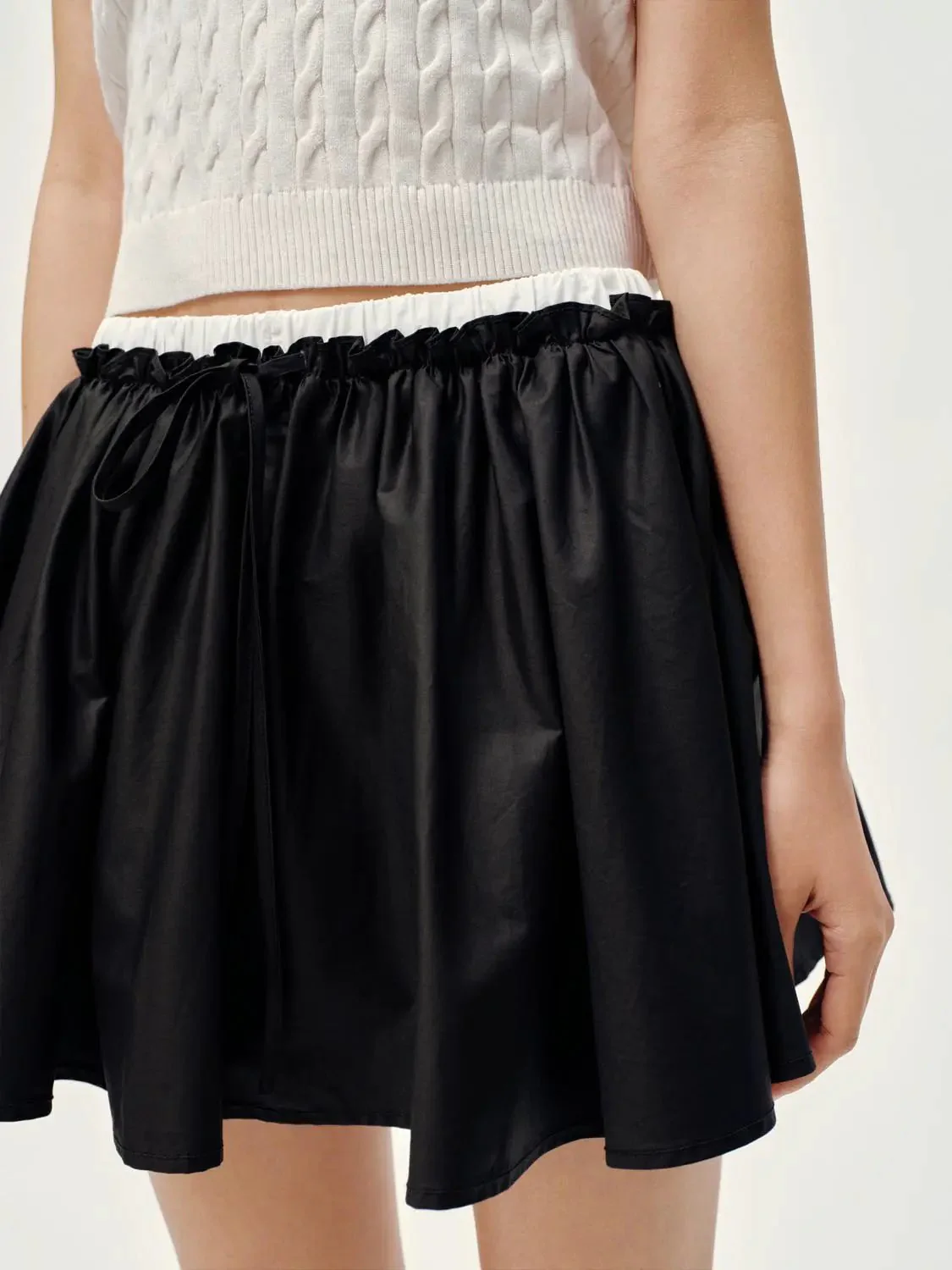 20468-contrast-frill-a-line-mini-skirts-5.webp Contrast Frill A-Line Mini Skirts