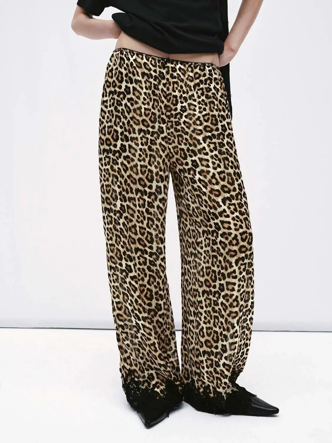 20503-lace-trim-leopard-print-wide-leg-pants-9.webp Lace Trim Leopard Print Wide Leg Pants
