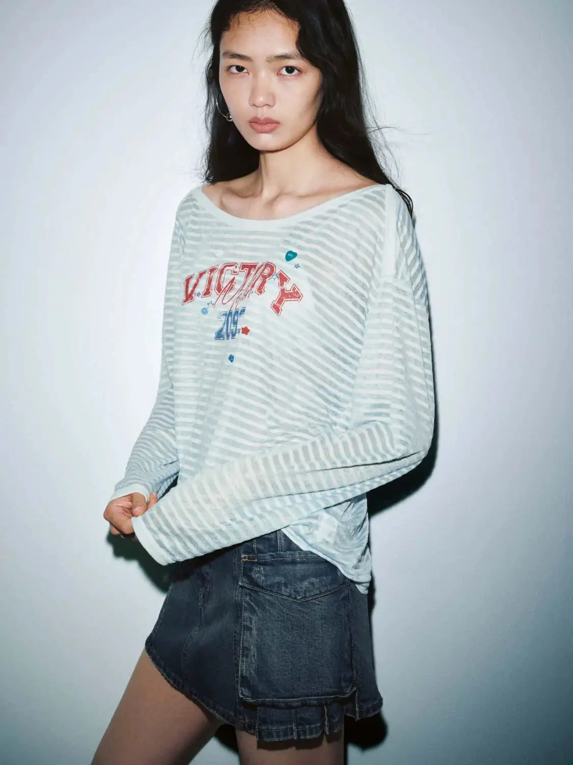 20568-printed-striped-long-sleeve-t-shirt-2.webp Printed Striped Long Sleeve T Shirt