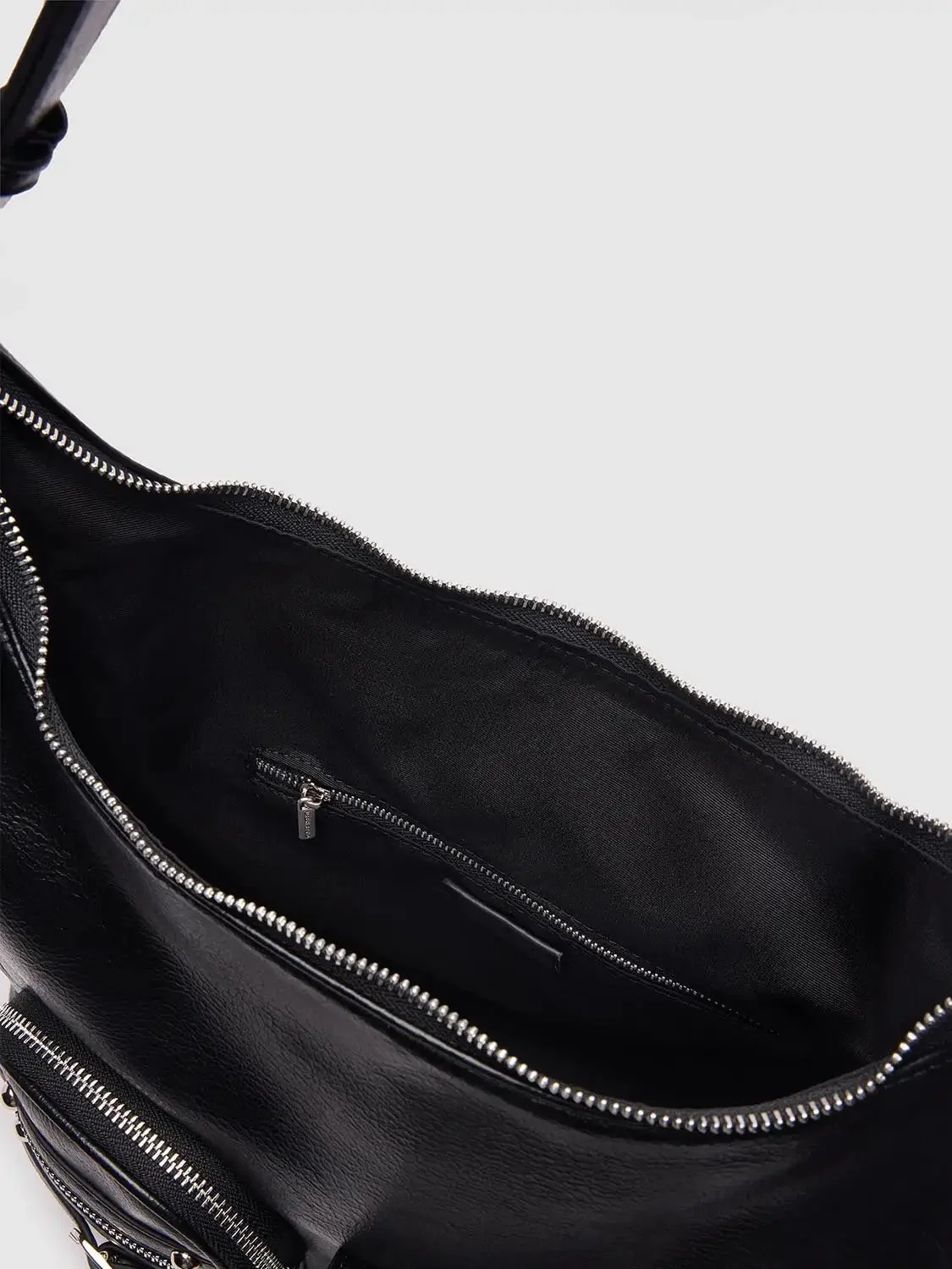 20610-faux-leather-multi-pocket-shoulder-bags-6.webp Faux Leather Multi-Pocket Shoulder Bags