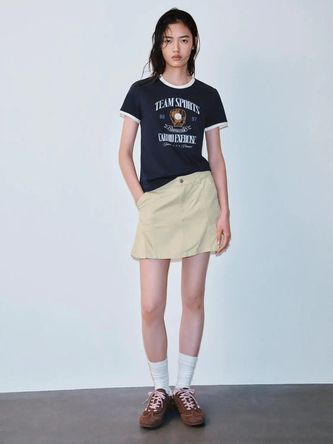 20633-pleated-detail-a-line-mini-skirts-5.webp Pleated Detail A-Line Mini Skirts