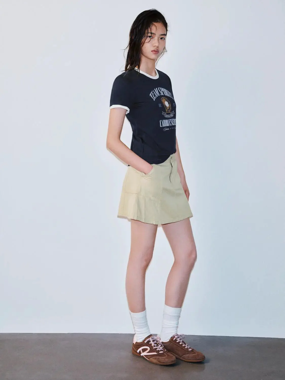 20633-pleated-detail-a-line-mini-skirts-6.webp Pleated Detail A-Line Mini Skirts