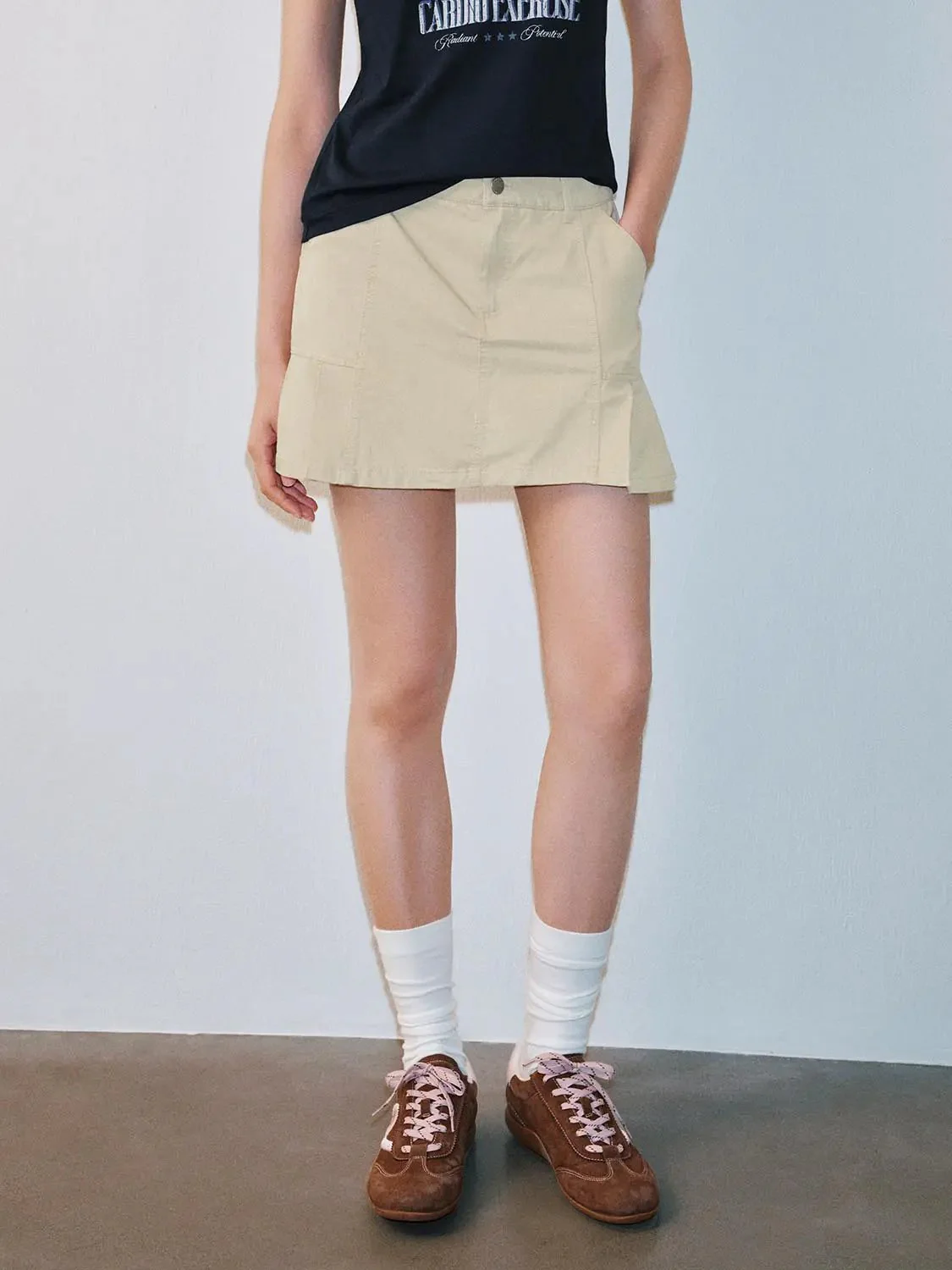 20633-pleated-detail-a-line-mini-skirts-9.webp Pleated Detail A-Line Mini Skirts