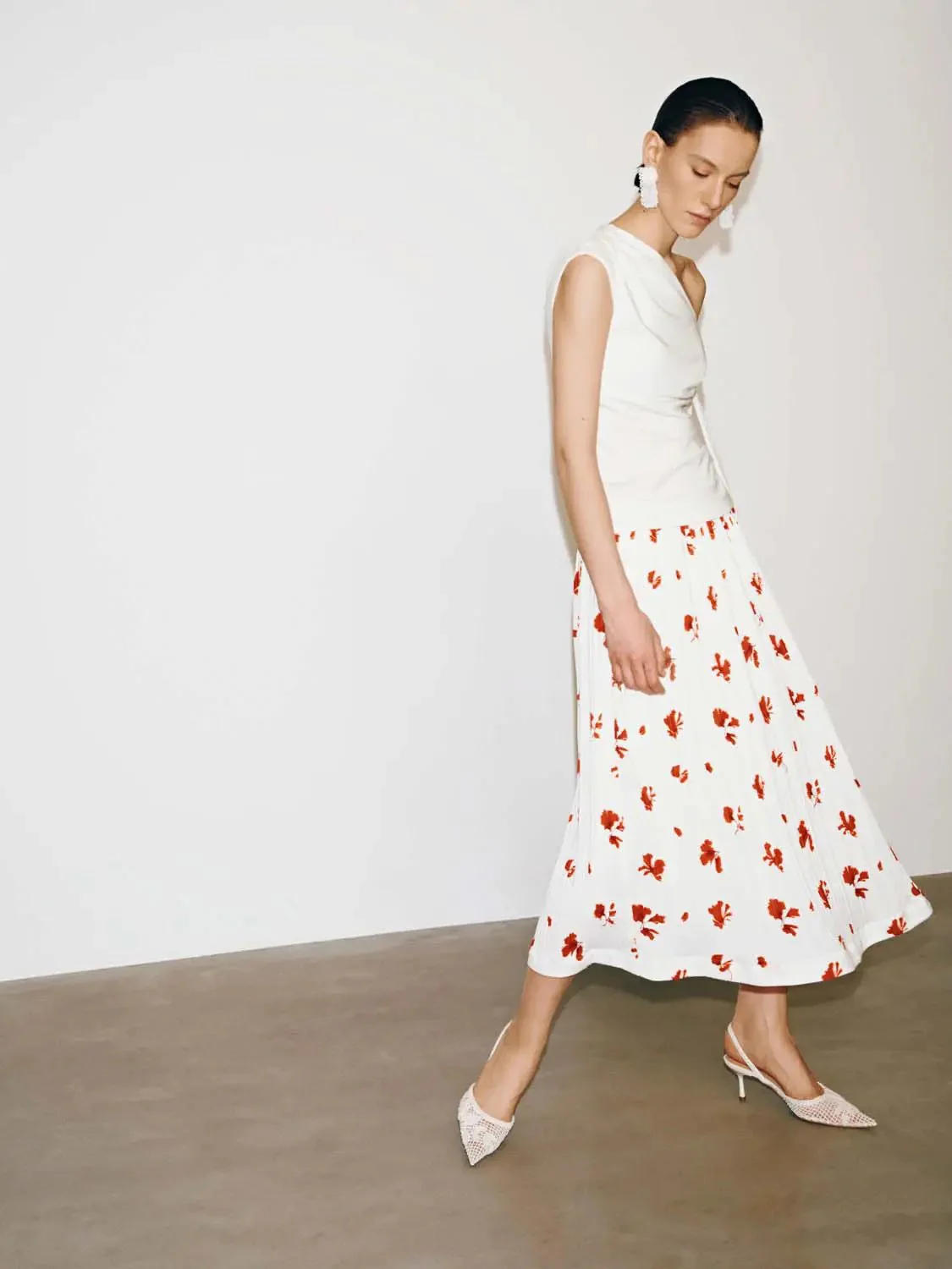 20640-printed-straight-maxi-skirts-6.webp Printed Straight Maxi Skirts