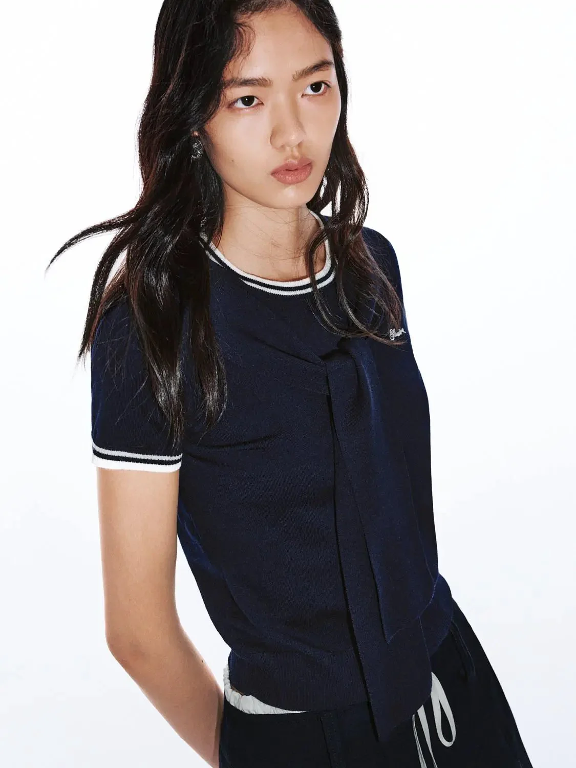 20645-shawl-detail-contrast-trim-t-shirts-3.webp Shawl Detail Contrast Trim T-Shirts