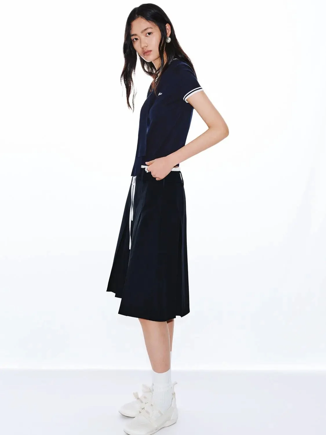 20645-shawl-detail-contrast-trim-t-shirts-5.webp Shawl Detail Contrast Trim T-Shirts