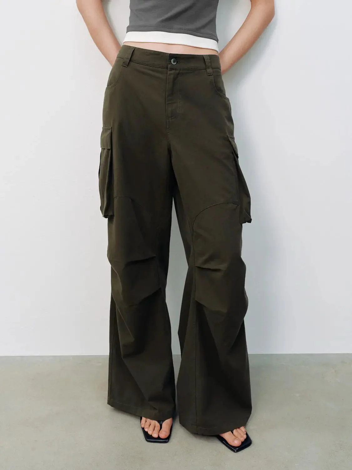 20651-flap-pocket-wide-leg-cargo-pants-9.webp Flap Pocket Wide Leg Cargo Pants