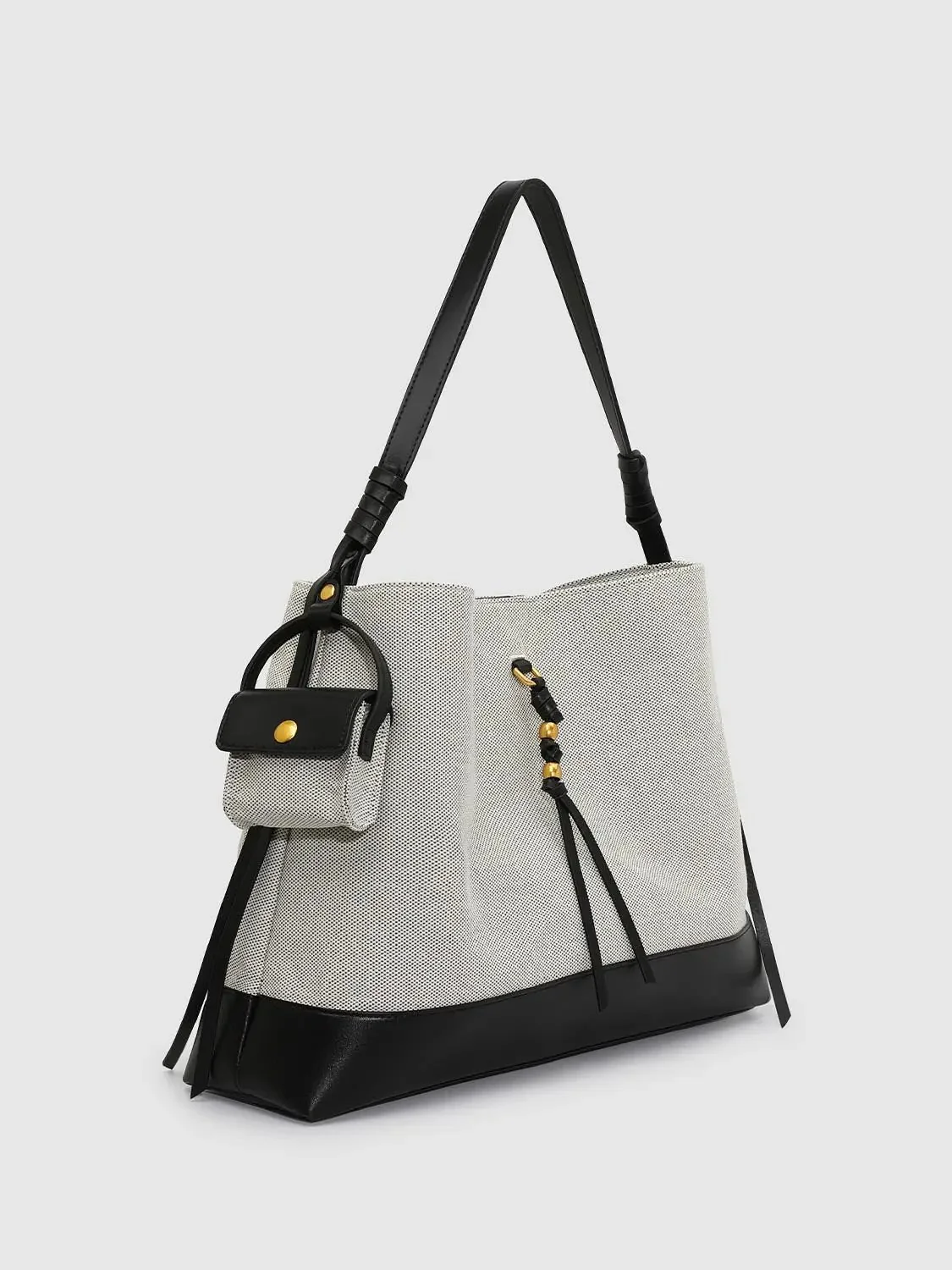 20750-contrast-belted-shoulder-bags-3.webp Contrast Belted Shoulder Bags