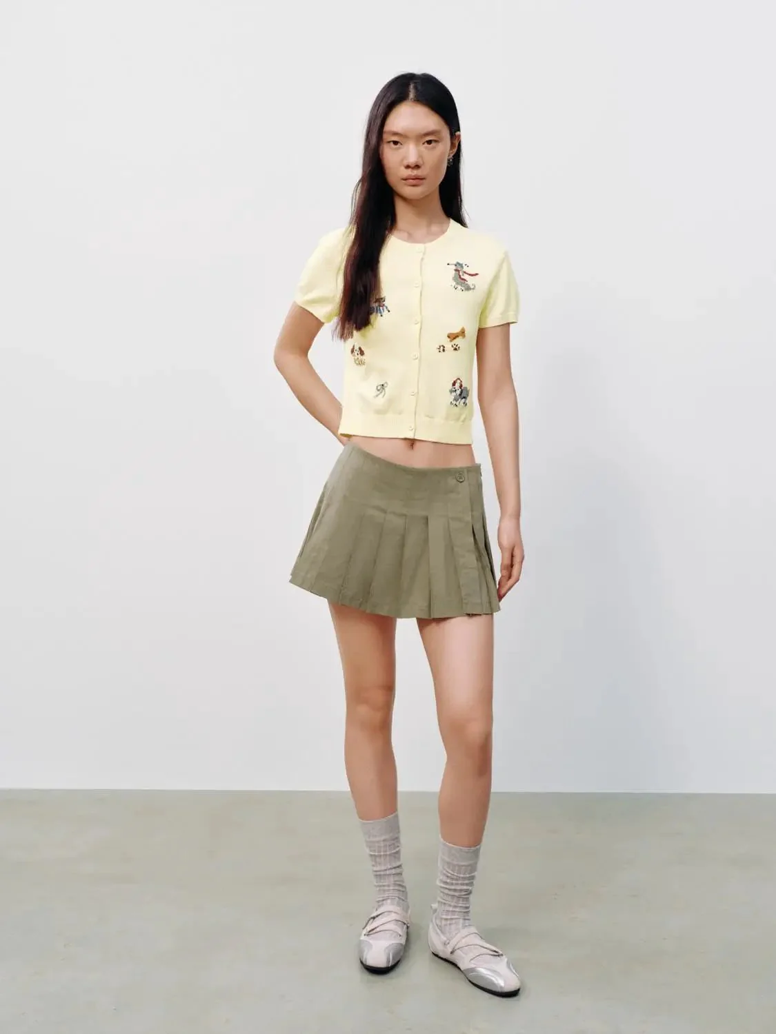 20776-pleated-a-line-mini-skirts-15.webp Pleated A-Line Mini Skirts
