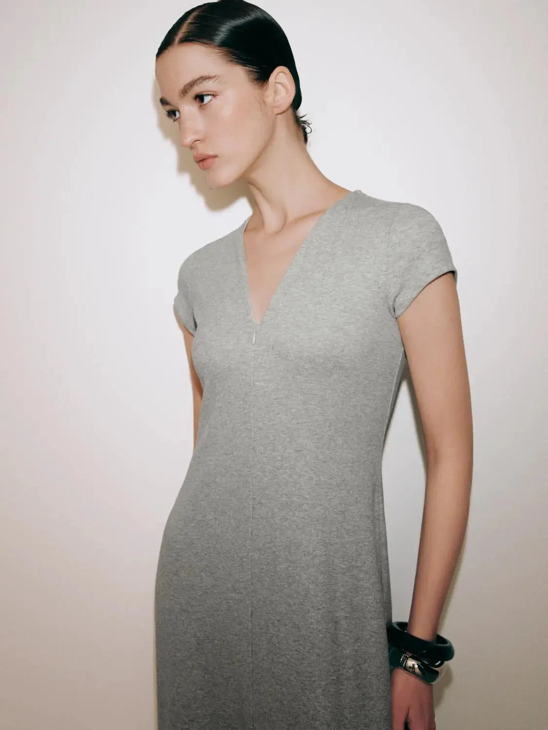 20806-cotton-viscose-blend-v-neck-short-sleeve-midi-dresses-3.webp Cotton Viscose Blend V Neck Short Sleeve Midi Dresses