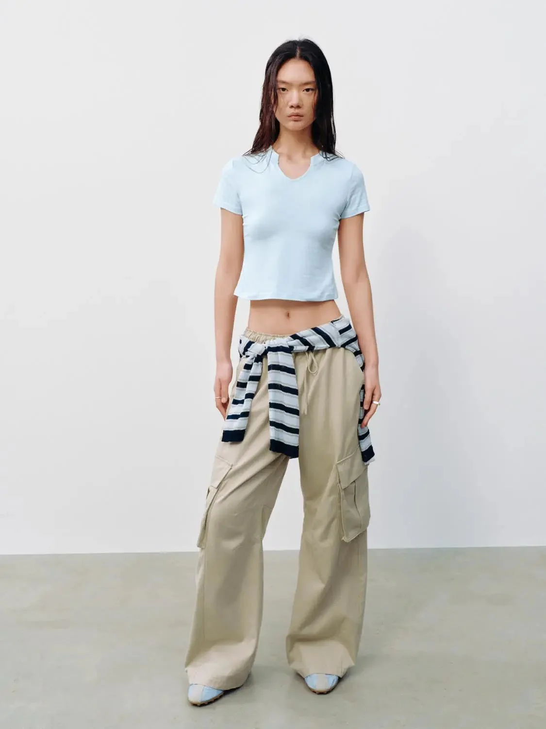 20843-flap-pocket-drawstring-wide-leg-pants-7.webp Flap Pocket Drawstring Wide Leg Pants