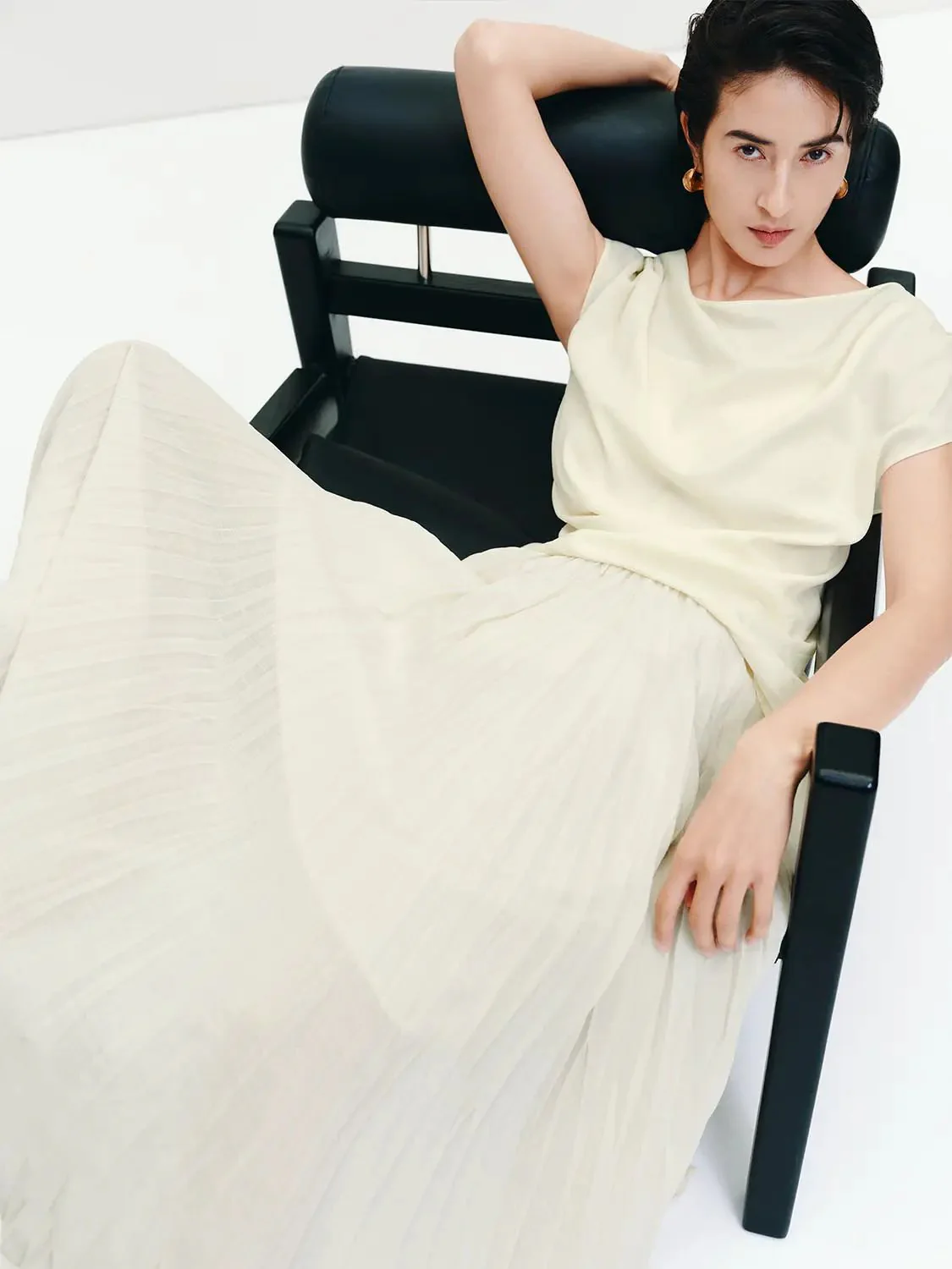 20896-pull-on-shirring-detail-a-line-midi-skirts-4.webp Pull On Shirring Detail A-Line Midi Skirts