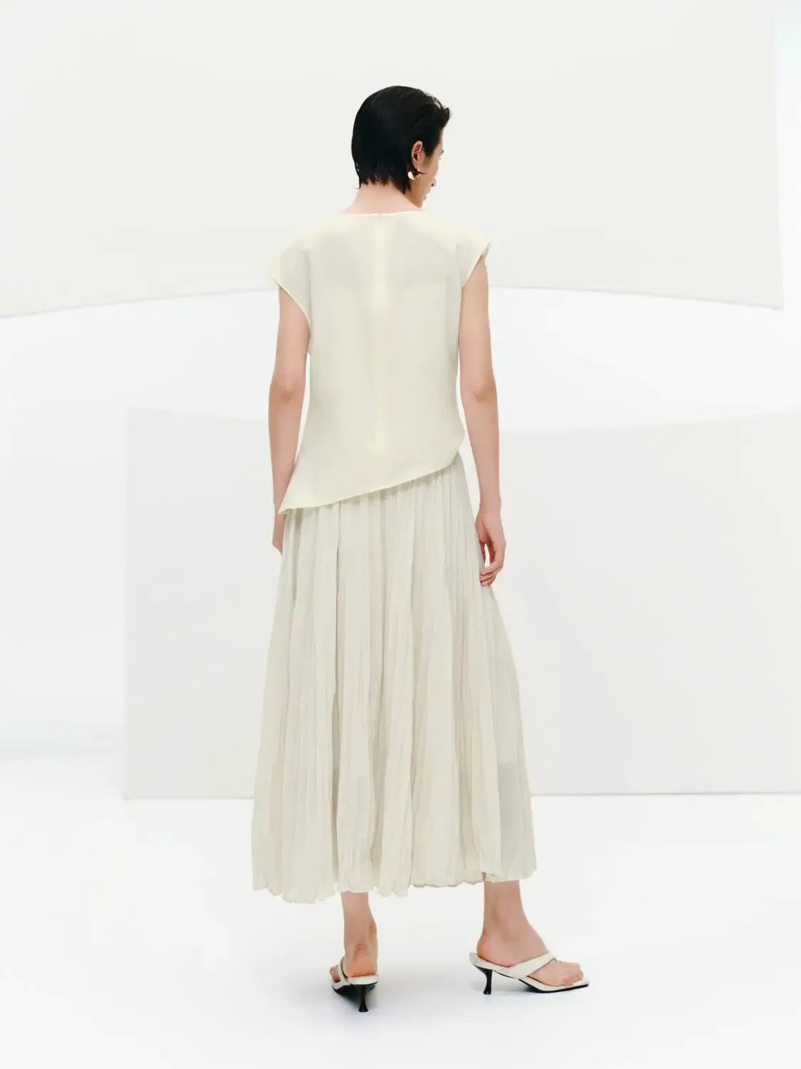 20896-pull-on-shirring-detail-a-line-midi-skirts-6.webp Pull On Shirring Detail A-Line Midi Skirts
