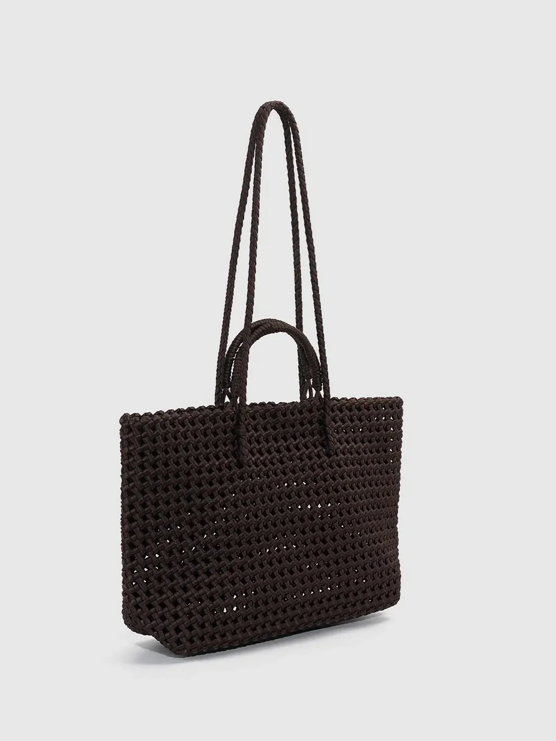 20952-oversize-crochet-shoulder-bags-3.webp Oversize Crochet Shoulder Bags