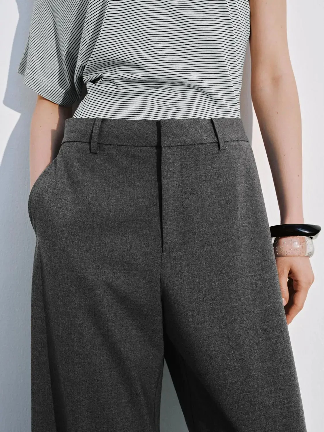 21090-tailored-barrel-leg-pants-5.webp Tailored Barrel Leg Pants