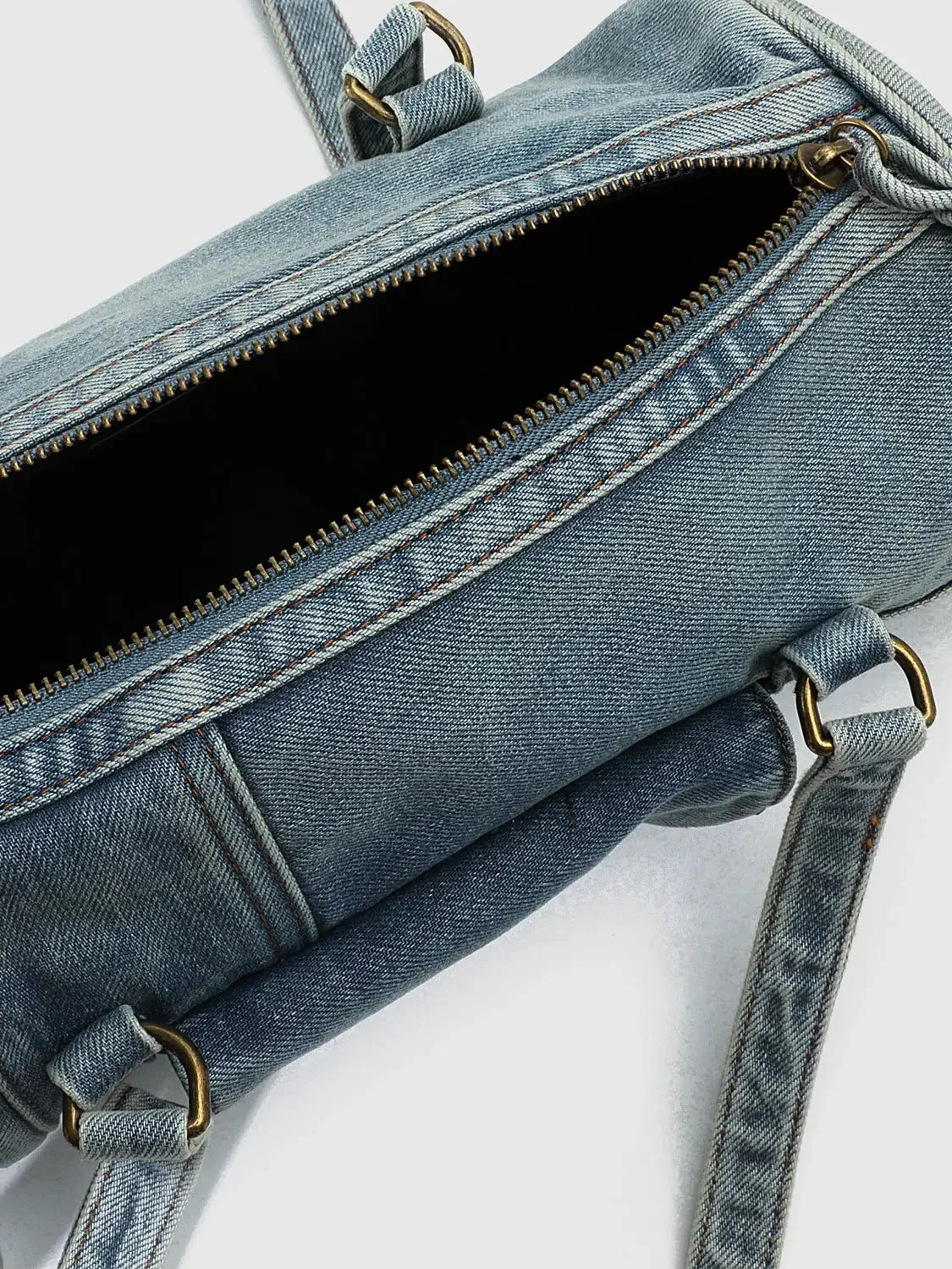 21115-denim-shoulder-bowling-bags-4.webp Denim Shoulder Bowling Bags