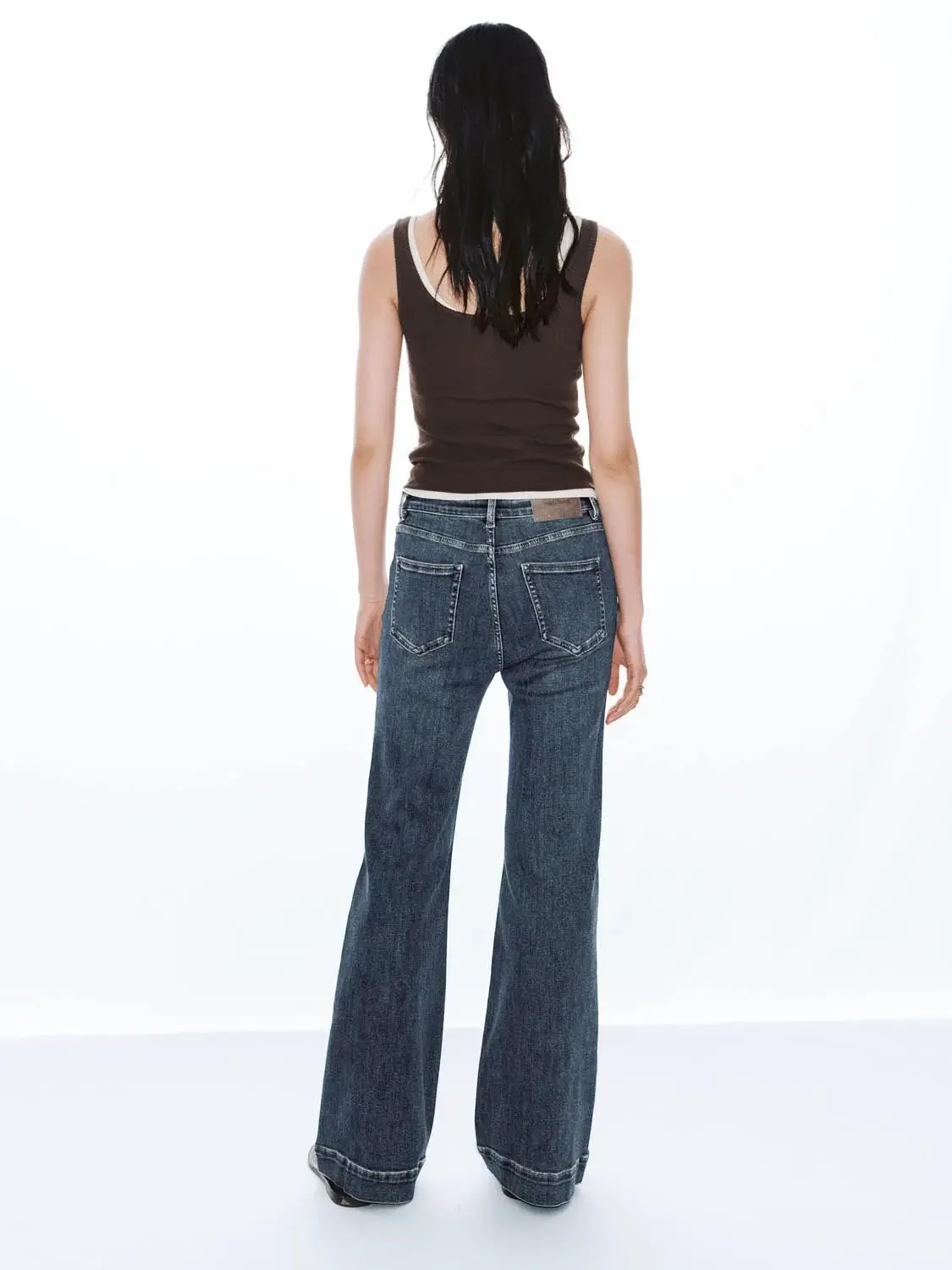 21122-cotton-blend-button-detail-sleeveless-t-shirt-6.webp Cotton Blend Button Detail Sleeveless T Shirt