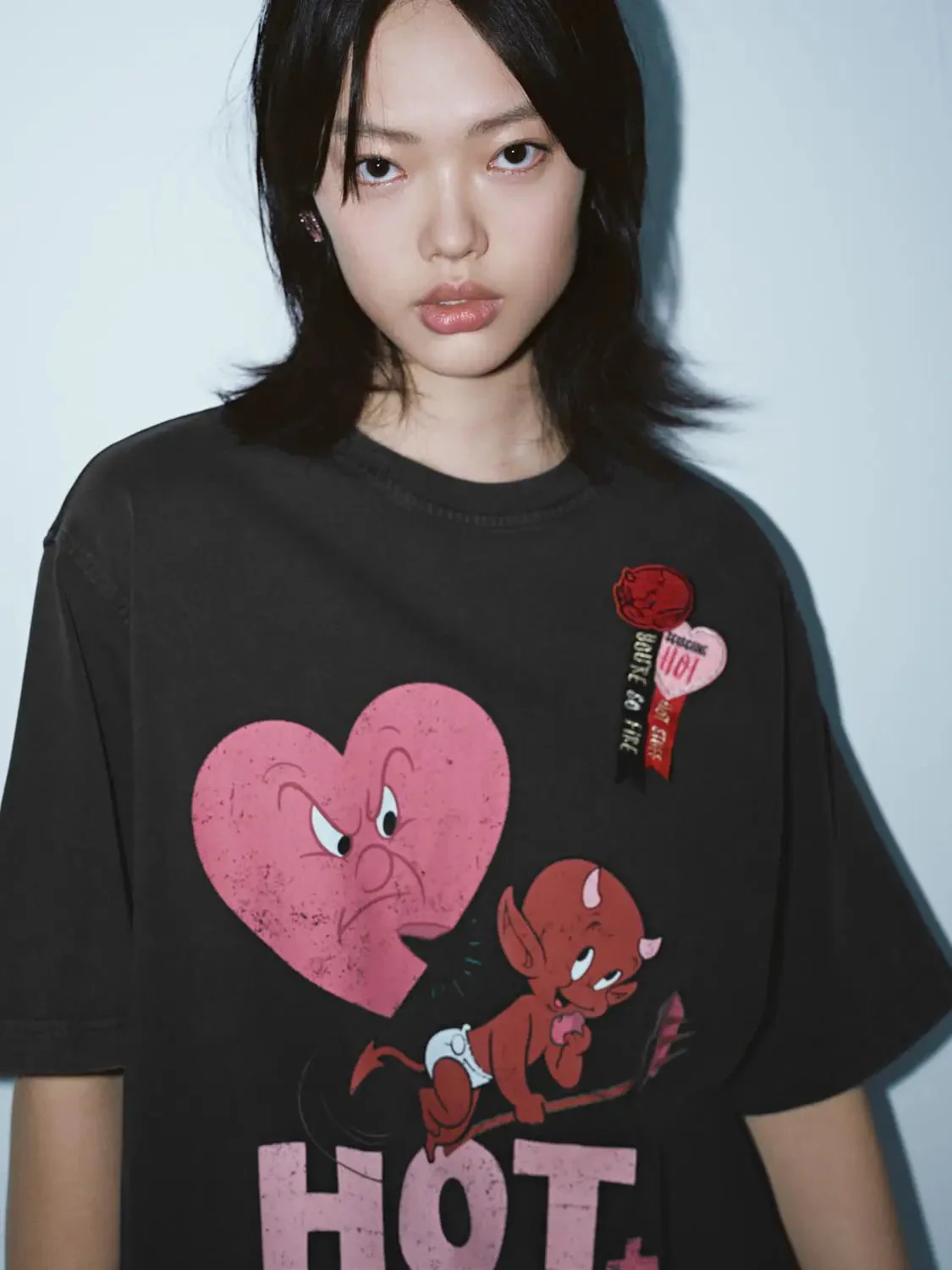 21133-graphic-cotton-heart-and-devil-print-straight-midi-dresses-3.webp Graphic Cotton Heart And Devil Print Straight Midi Dresses