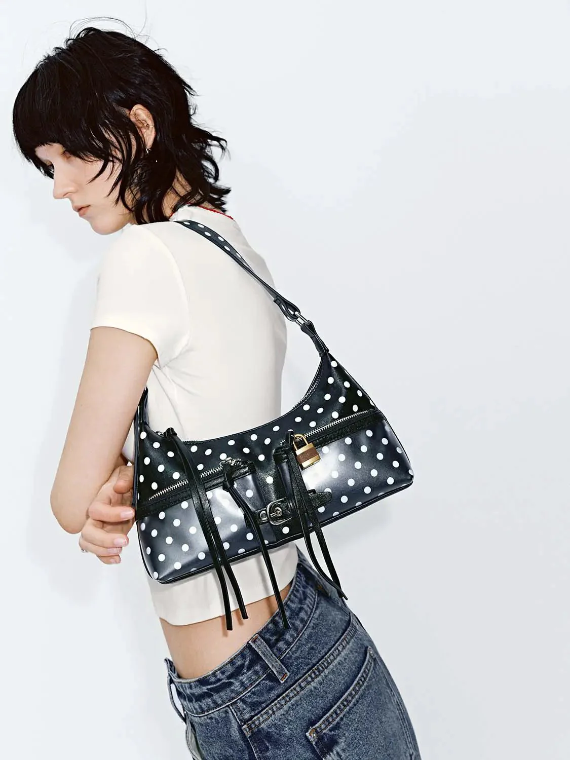 21139-polka-dotted-shoulder-bags-8.webp Polka Dotted Shoulder Bags