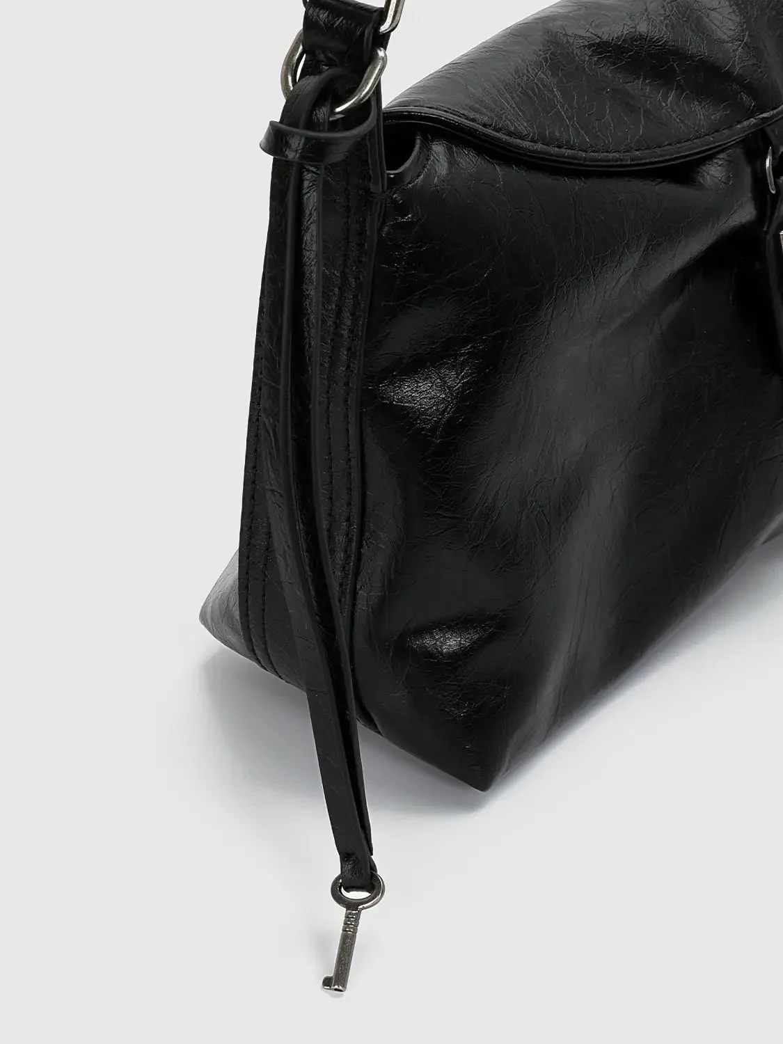 21159-faux-leather-shoulder-bags-5.webp Faux Leather Shoulder Bags