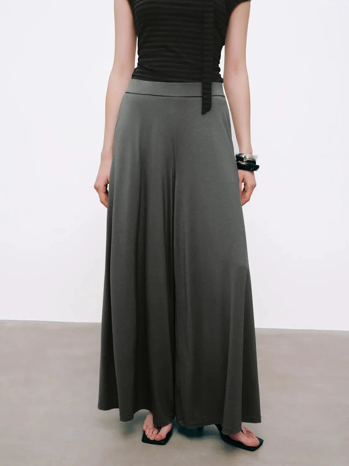 21166-pull-on-loose-fit-wide-leg-pants-9.webp Pull On Loose-Fit Wide Leg Pants