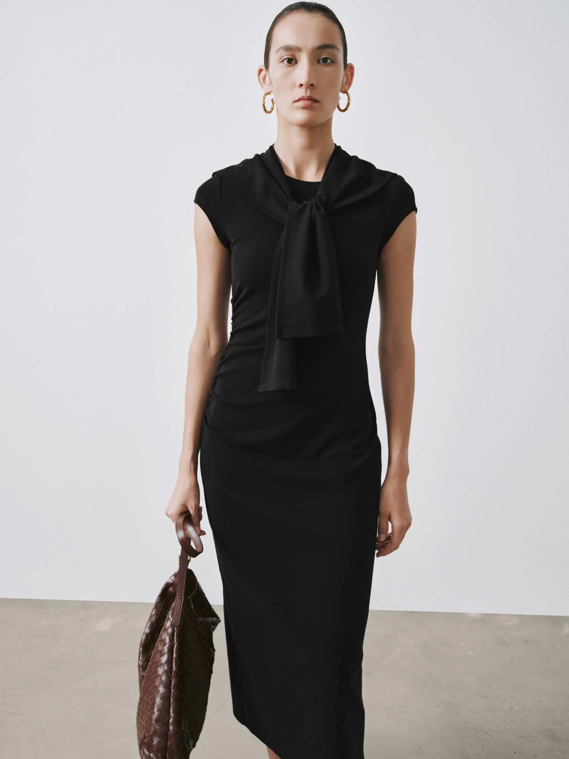 21172-cotton-blend-ruched-shawl-detail-midi-dresses-13.webp Cotton Blend Ruched Shawl Detail Midi Dresses