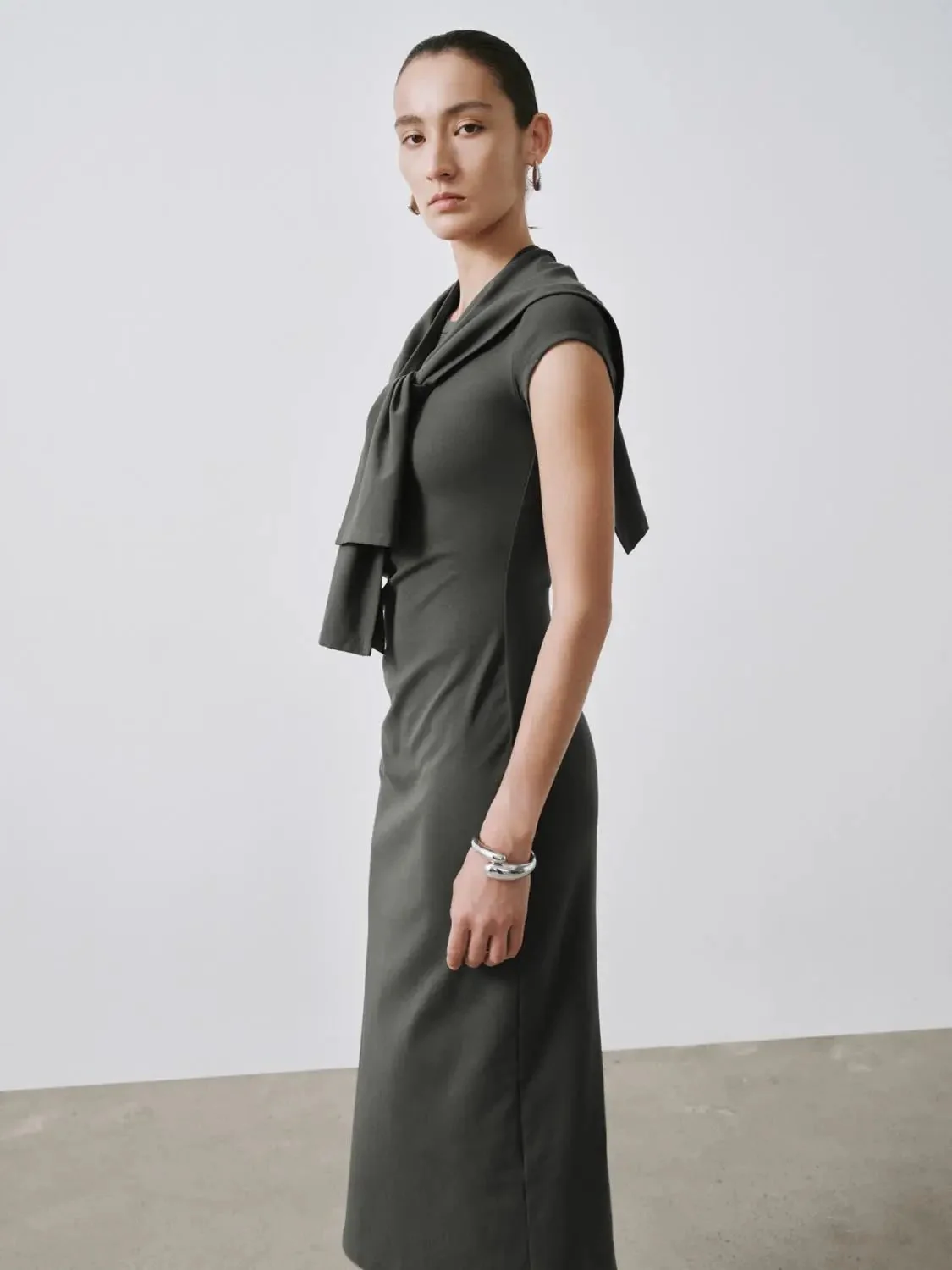 21172-cotton-blend-ruched-shawl-detail-midi-dresses-18.webp Cotton Blend Ruched Shawl Detail Midi Dresses