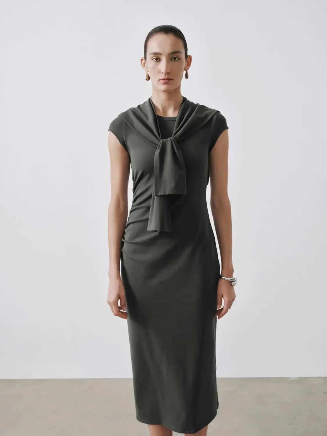 21172-cotton-blend-ruched-shawl-detail-midi-dresses-21.webp Cotton Blend Ruched Shawl Detail Midi Dresses