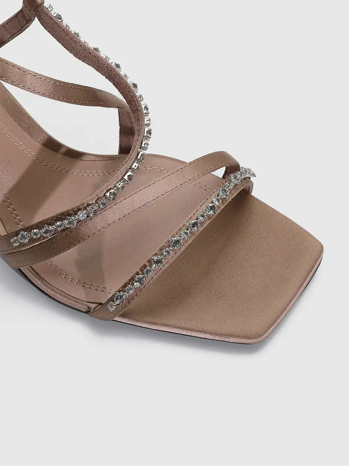 21201-strappy-heeled-sandals-6.webp Strappy Heeled Sandals