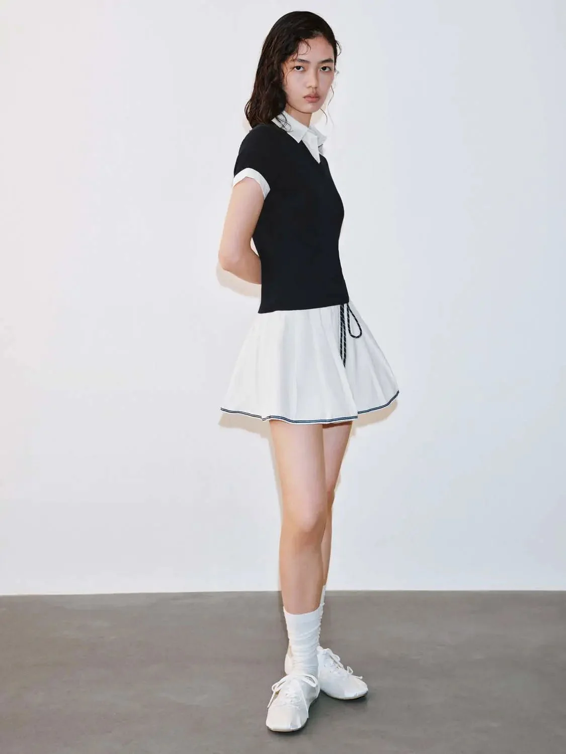 21229-elegant-polo-collar-knit-top-with-cuff-details-t-shirts-5.webp Elegant Polo Collar Knit Top With Cuff Details T-Shirts
