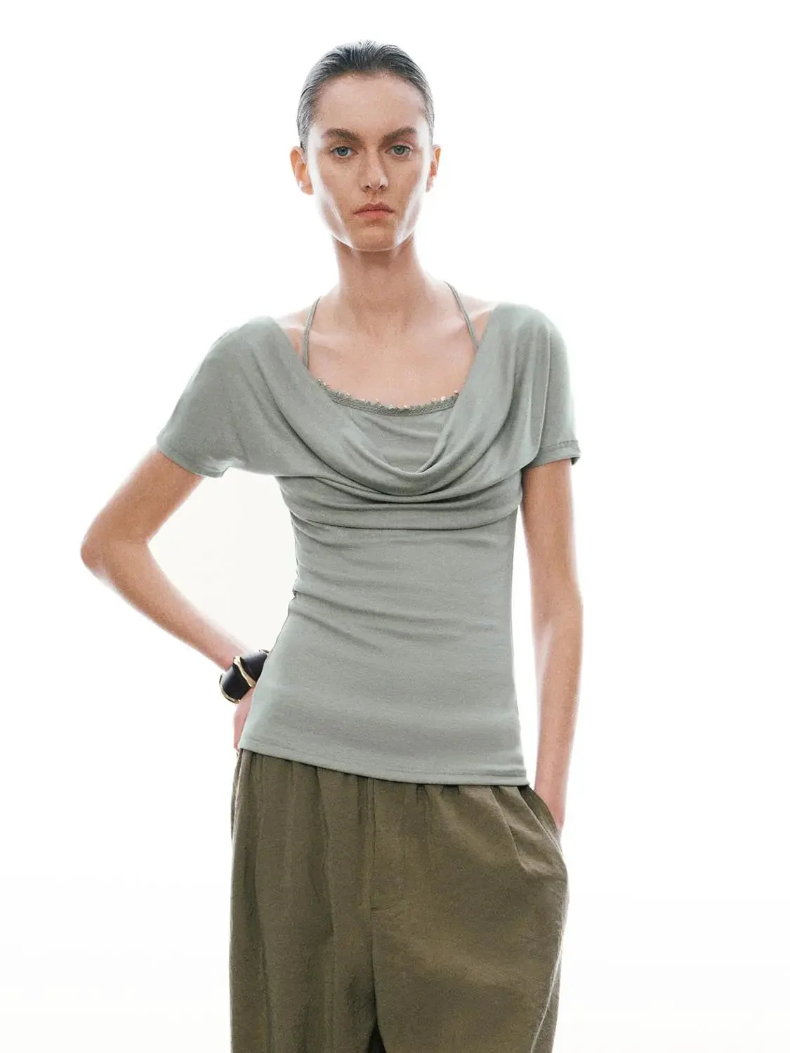 21246-lyocell-cowl-neck-halter-skinny-fit-t-shirts-1.webp Lyocell Cowl Neck Halter Skinny-Fit T-Shirts