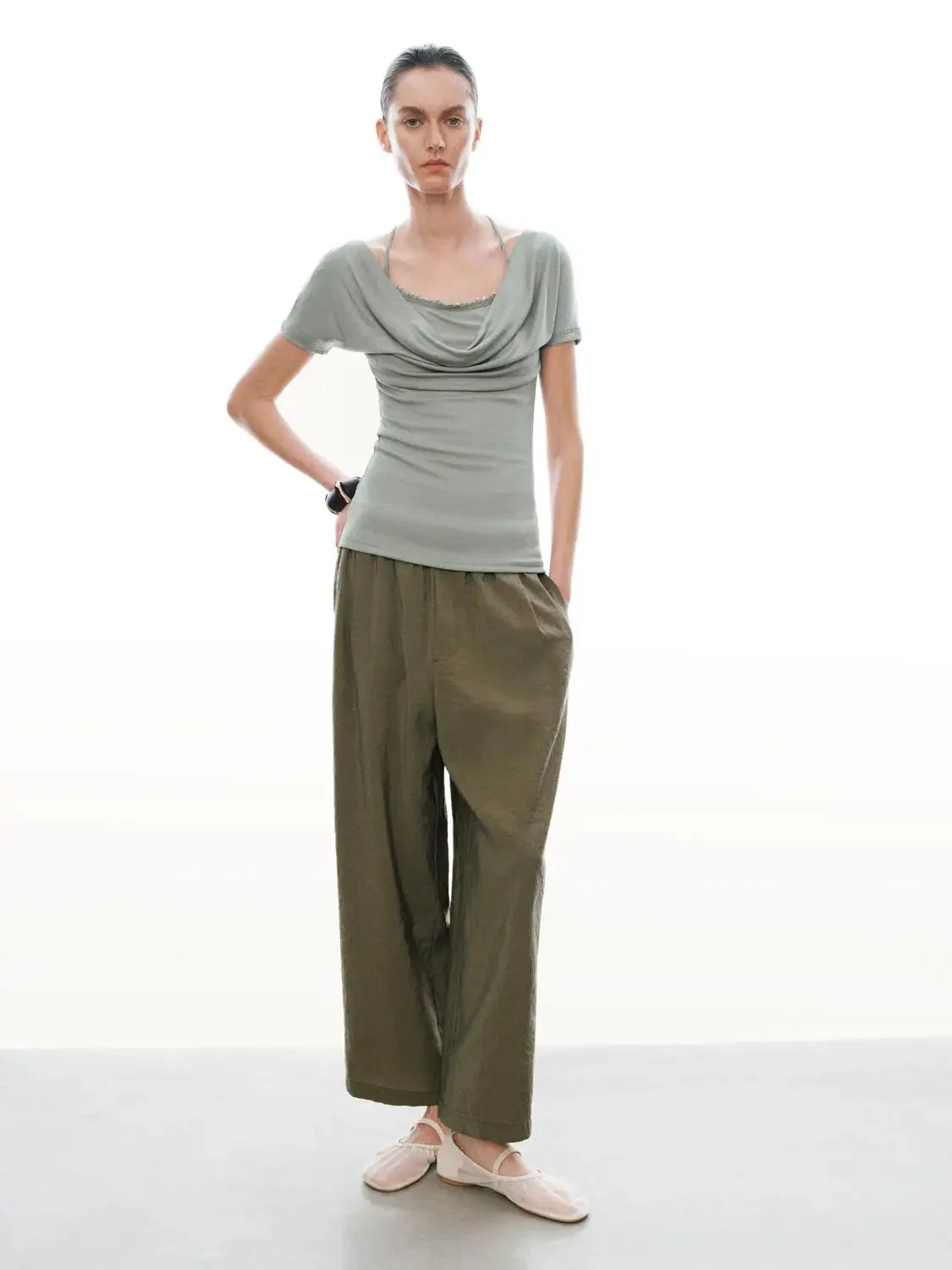 21246-lyocell-cowl-neck-halter-skinny-fit-t-shirts-4.webp Lyocell Cowl Neck Halter Skinny-Fit T-Shirts