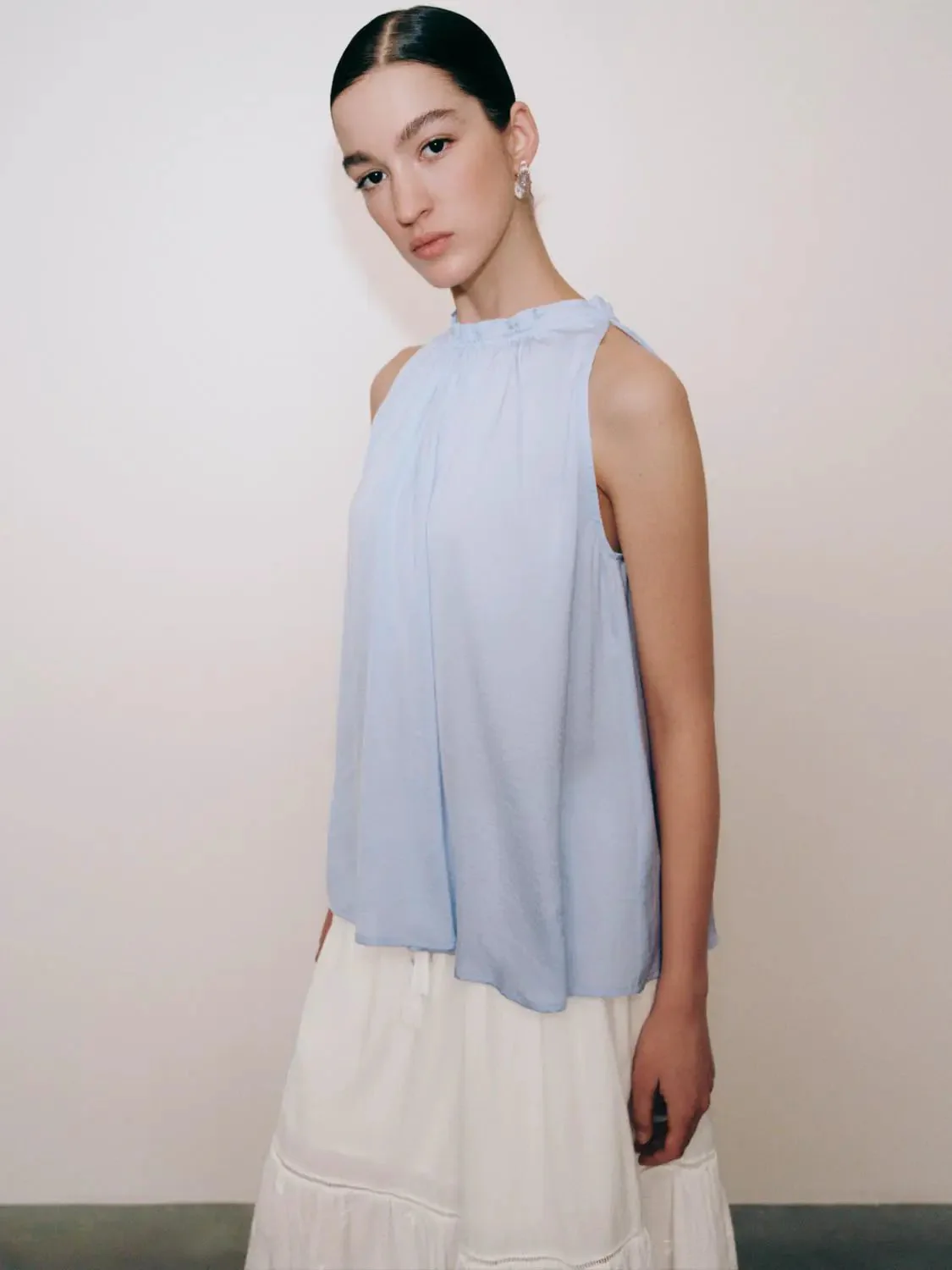 21255-ruffle-trim-sleeveless-overhead-shirt-10.webp Ruffle Trim Sleeveless Overhead Shirt