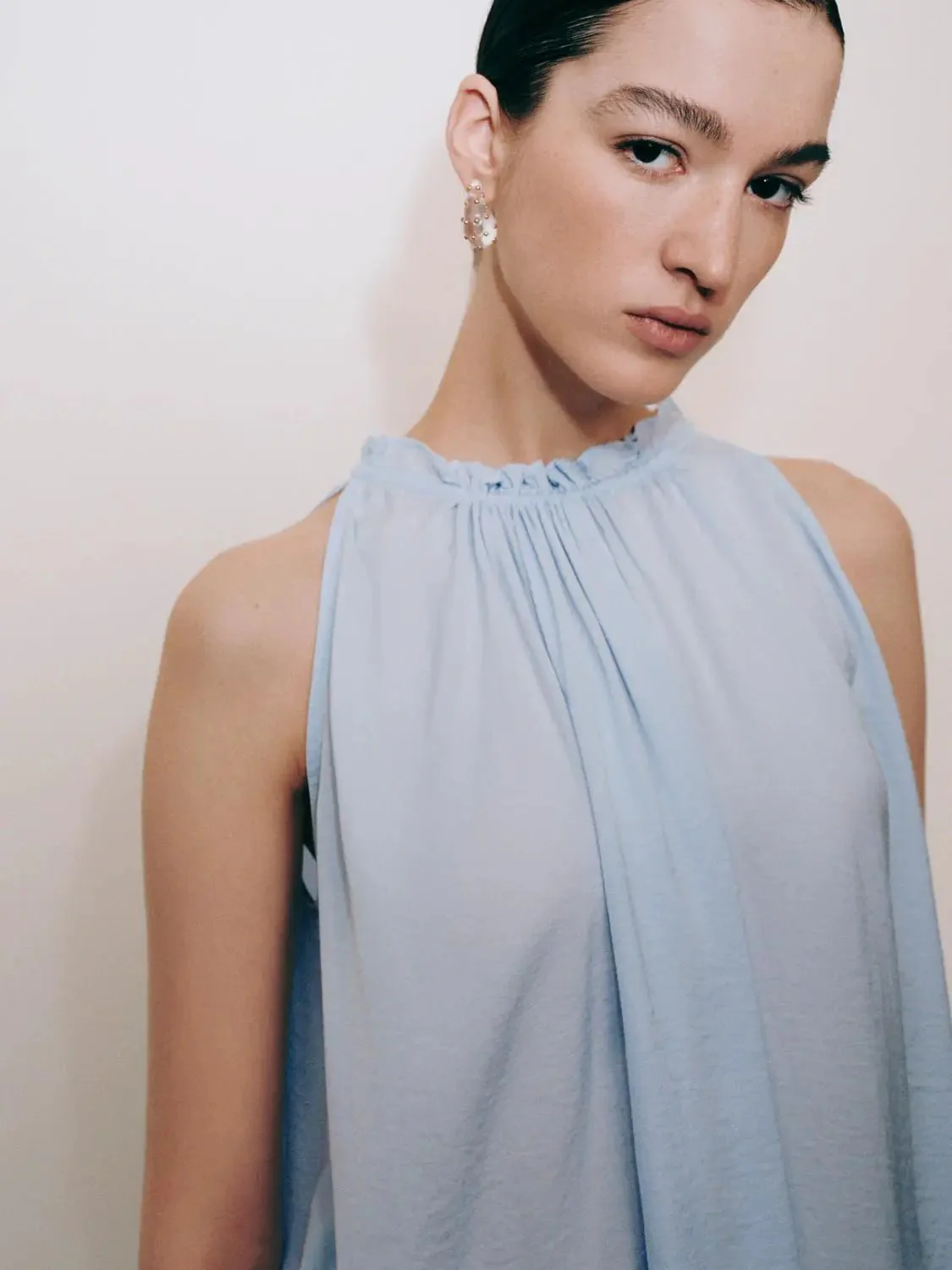 21255-ruffle-trim-sleeveless-overhead-shirt-11.webp Ruffle Trim Sleeveless Overhead Shirt