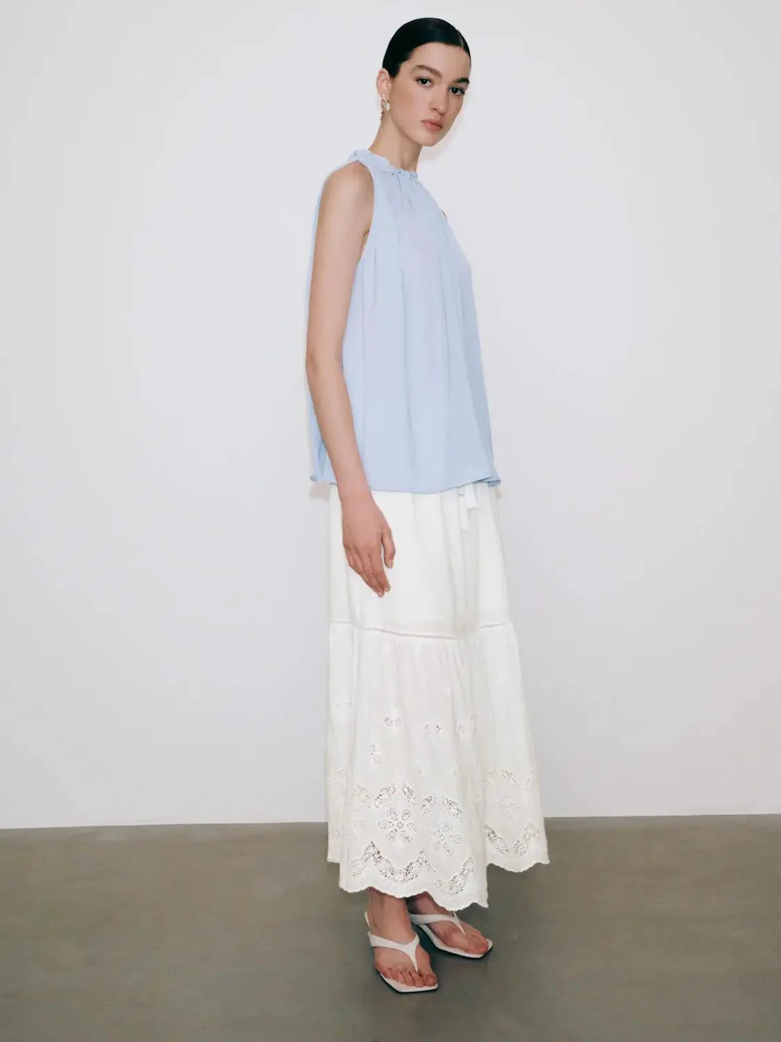 21255-ruffle-trim-sleeveless-overhead-shirt-13.webp Ruffle Trim Sleeveless Overhead Shirt