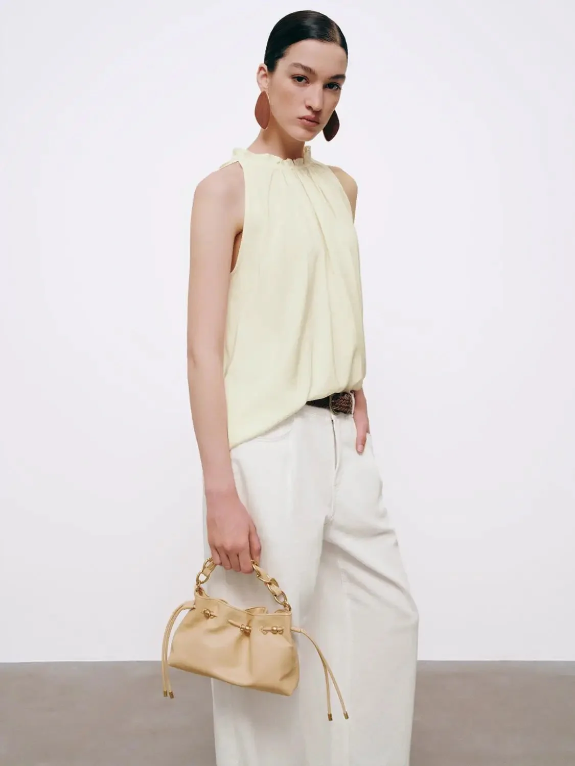 21255-ruffle-trim-sleeveless-overhead-shirt-2.webp Ruffle Trim Sleeveless Overhead Shirt