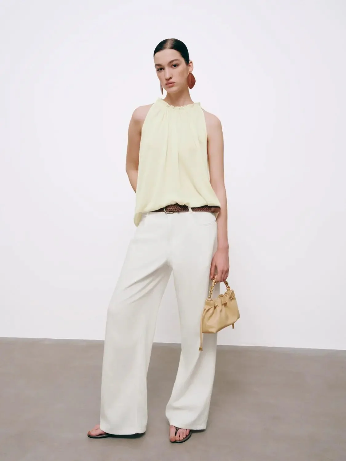 21255-ruffle-trim-sleeveless-overhead-shirt-5.webp Ruffle Trim Sleeveless Overhead Shirt