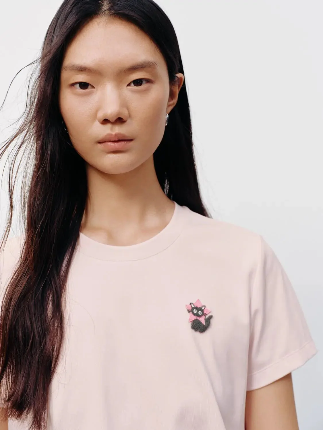 21299-embroidered-chest-floral-cotton-blend-t-shirt-3.webp Embroidered Chest Floral Cotton Blend T Shirt