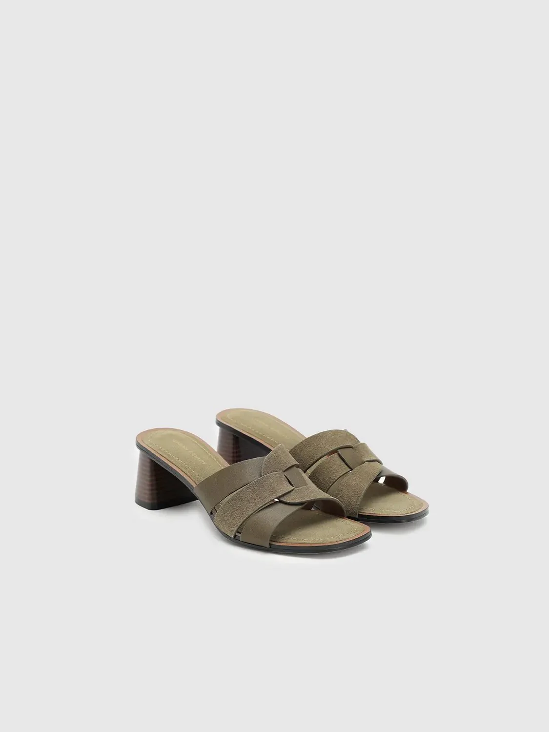 21341-chunky-heeled-slippers-1.webp Chunky Heeled Slippers