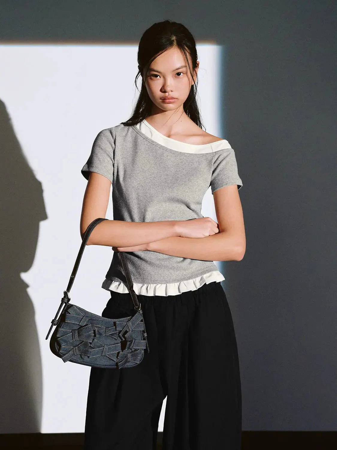 21396-cotton-blend-pleated-trim-one-shoulder-t-shirts-1.webp Cotton Blend Pleated Trim One Shoulder T Shirts