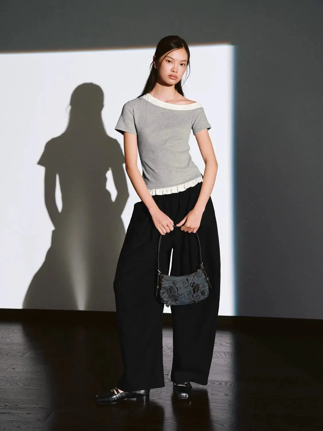 21396-cotton-blend-pleated-trim-one-shoulder-t-shirts-4.webp Cotton Blend Pleated Trim One Shoulder T Shirts