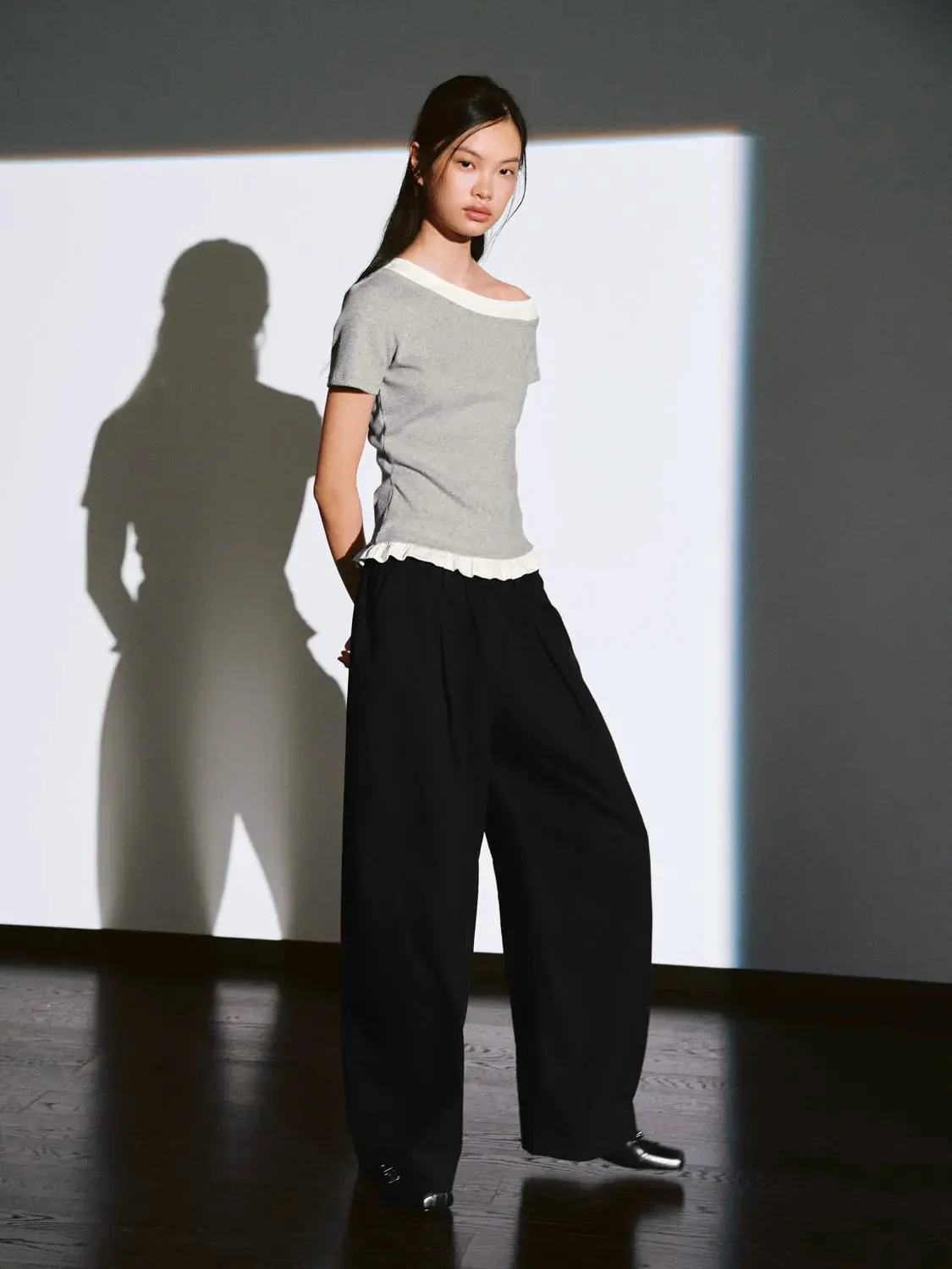 21396-cotton-blend-pleated-trim-one-shoulder-t-shirts-5.webp Cotton Blend Pleated Trim One Shoulder T Shirts