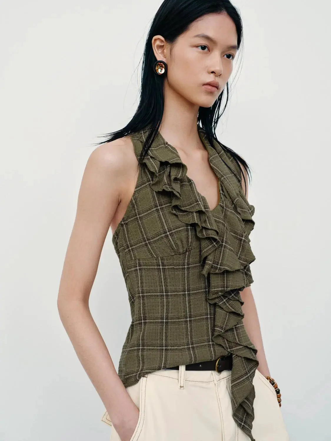 21443-ruffle-collar-sleeveless-cami-tops-2.webp Ruffle Collar Sleeveless Cami Tops
