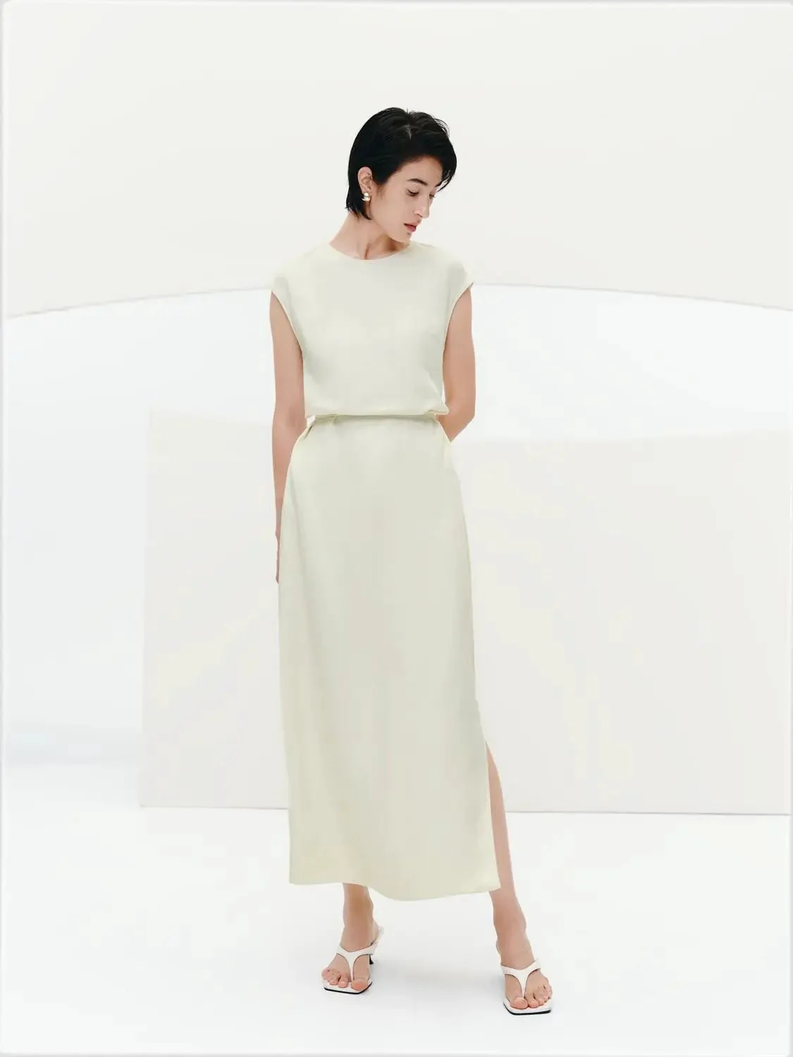 21449-linen-blend-crew-neck-cap-sleeve-skater-midi-dresses-5.webp Linen Blend Crew Neck Cap Sleeve Skater Midi Dresses