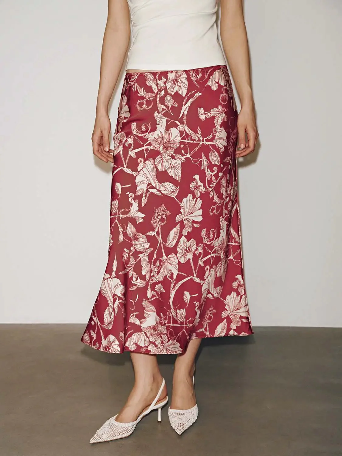 21455-printed-fishtail-midi-skirts-1.webp Printed Fishtail Midi Skirts