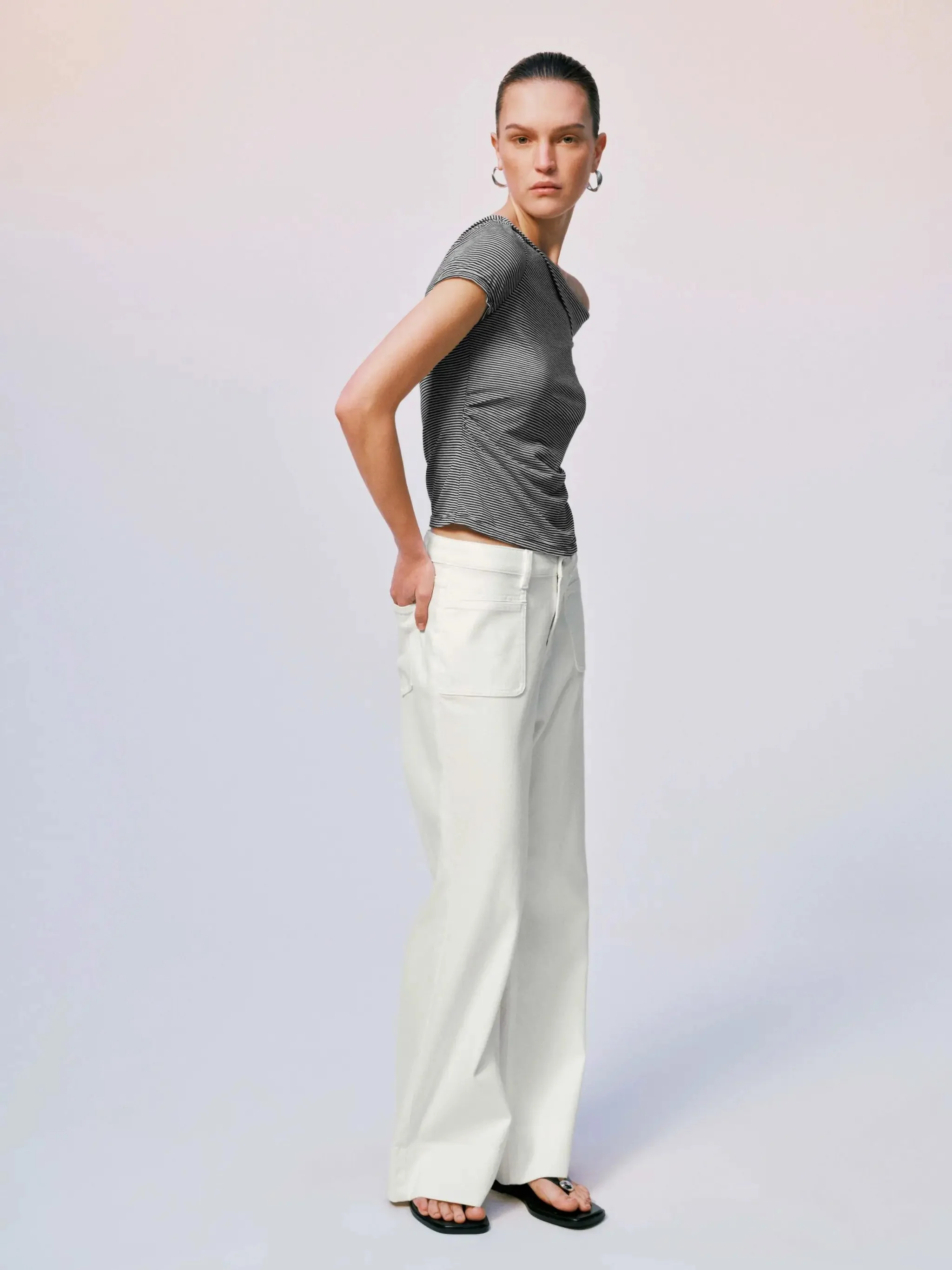 21498-asymmetric-one-shoulder-striped-lyocell-top-5.webp Asymmetric One-Shoulder Striped Lyocell Top
