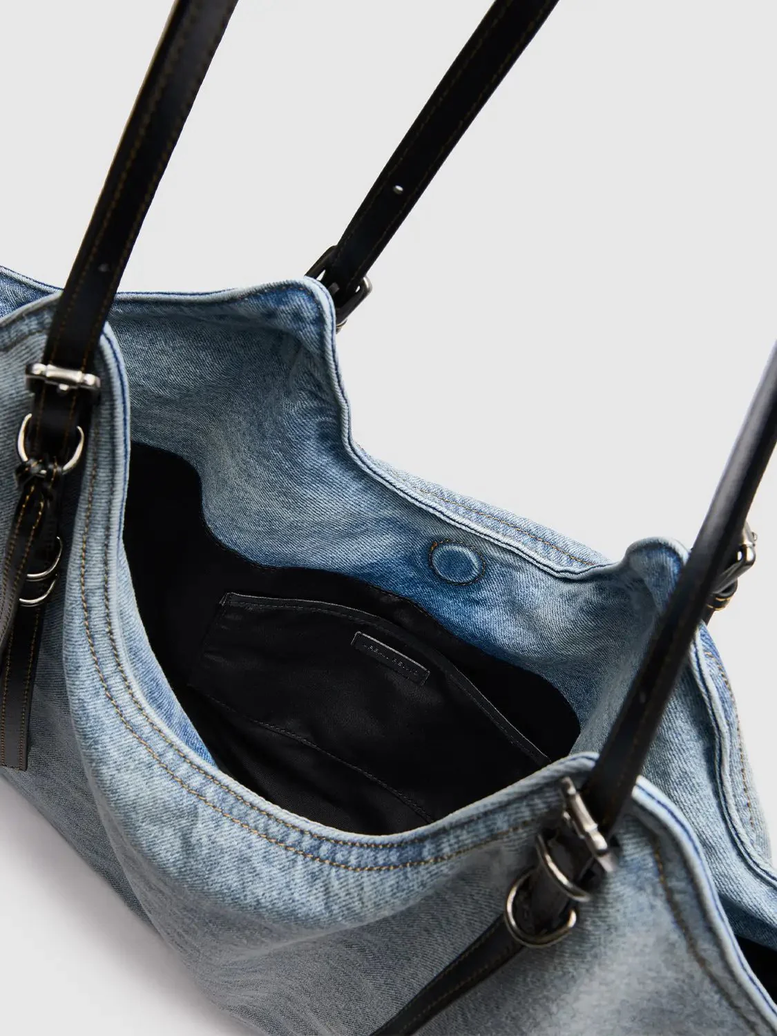 21503-oversize-denim-shoulder-bags-6.webp Oversize Denim Shoulder Bags