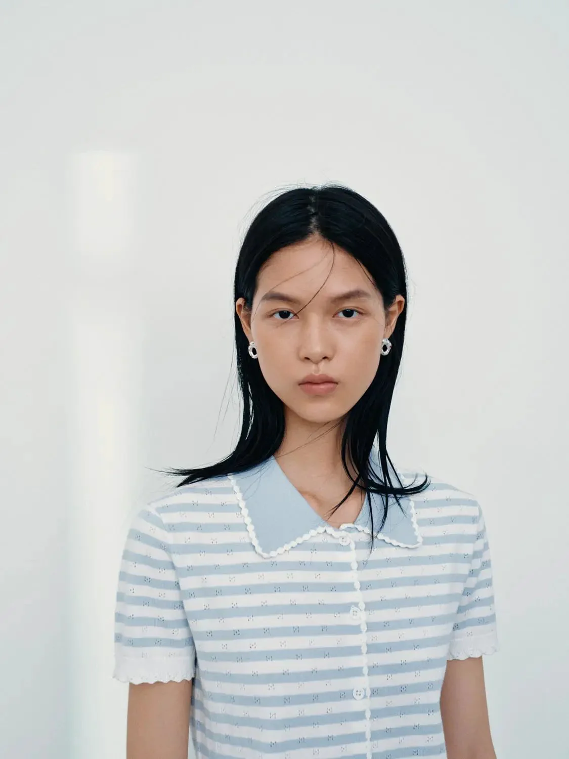 21526-contrast-striped-short-sleeve-knitted-cardigans-3.webp Contrast Striped Short Sleeve Knitted Cardigans
