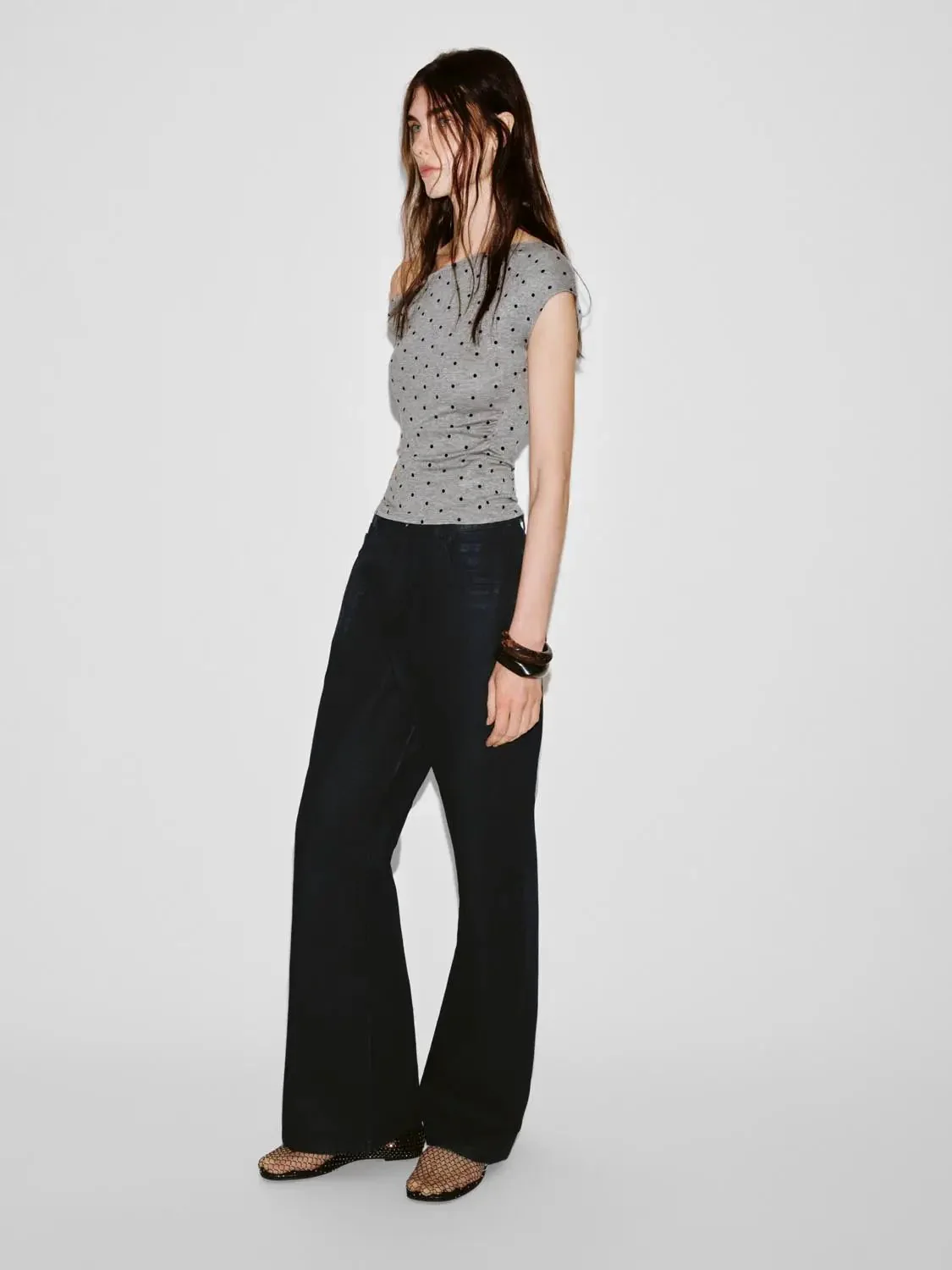 21627-polka-dot-one-shoulder-lyocell-wool-blend-t-shirt-5.webp Polka Dot One-Shoulder Lyocell Wool Blend T-Shirt